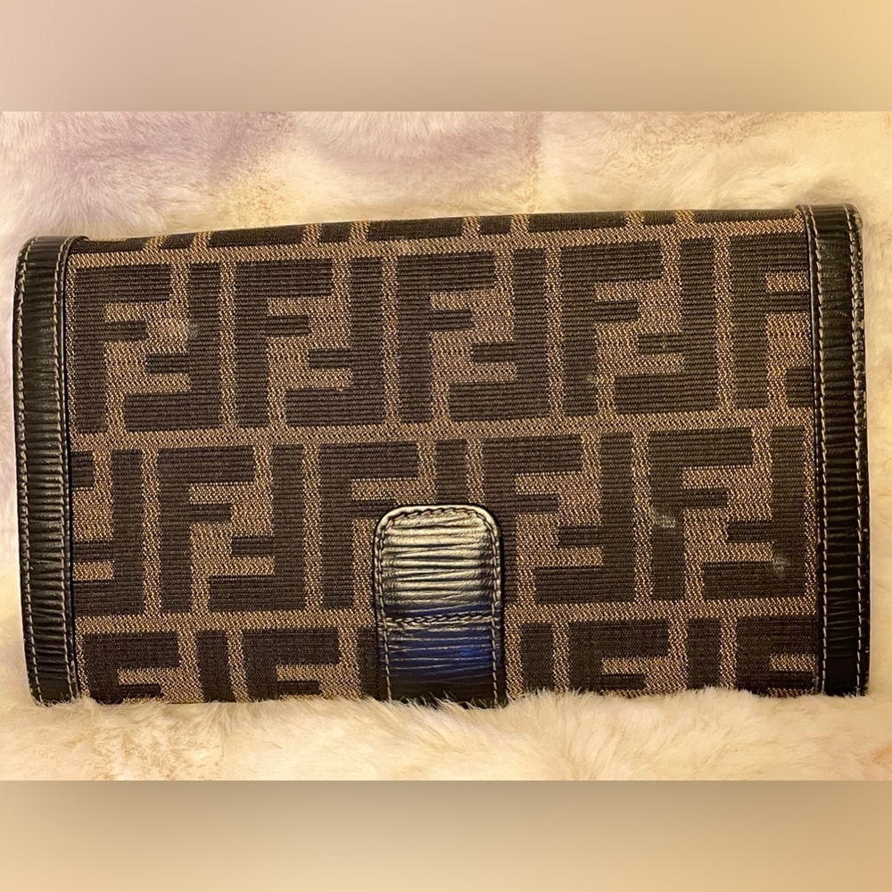 FENDI ZUCCA WALLET FENDI SIGNATURE CANVAS CLUTCH FENDI WRISTLET FENDI BAG - Picture 6 of 17